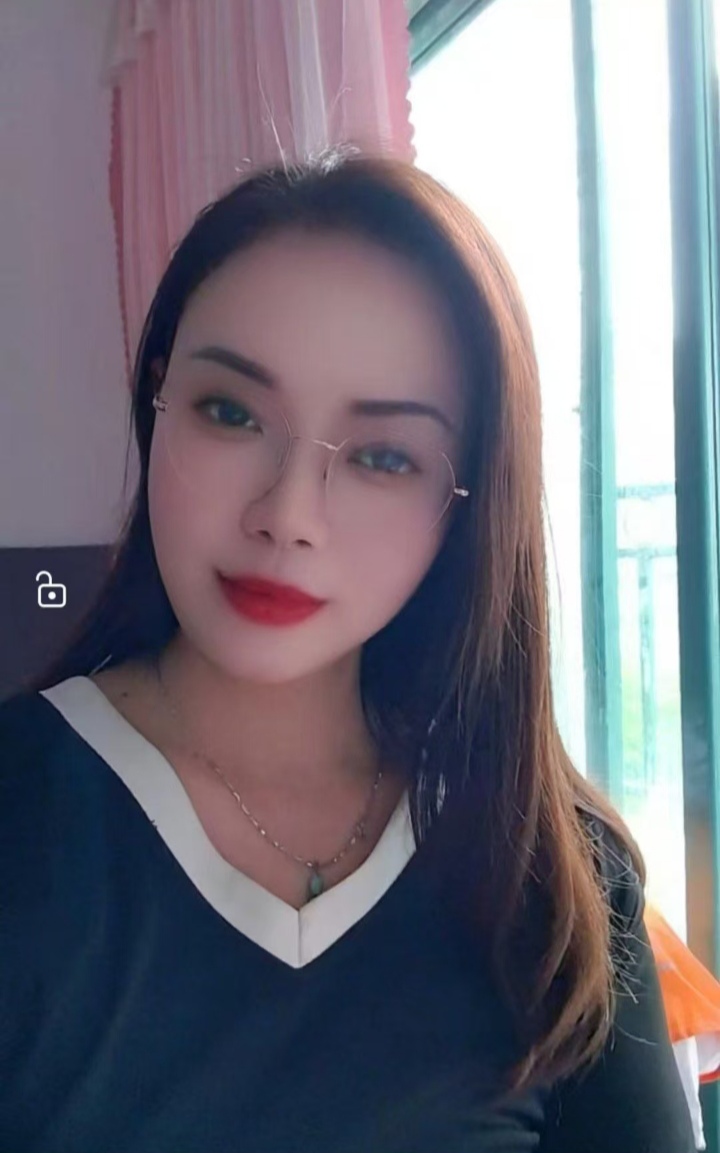 超爱舔肉欲眼镜妞