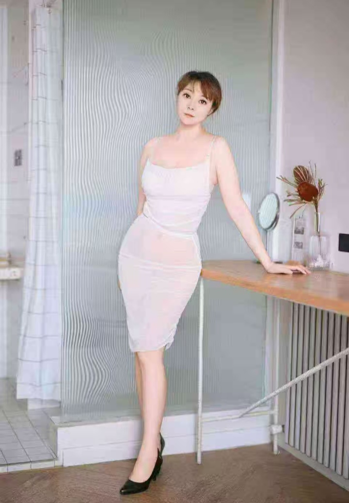 龙首原丰满情趣安娜