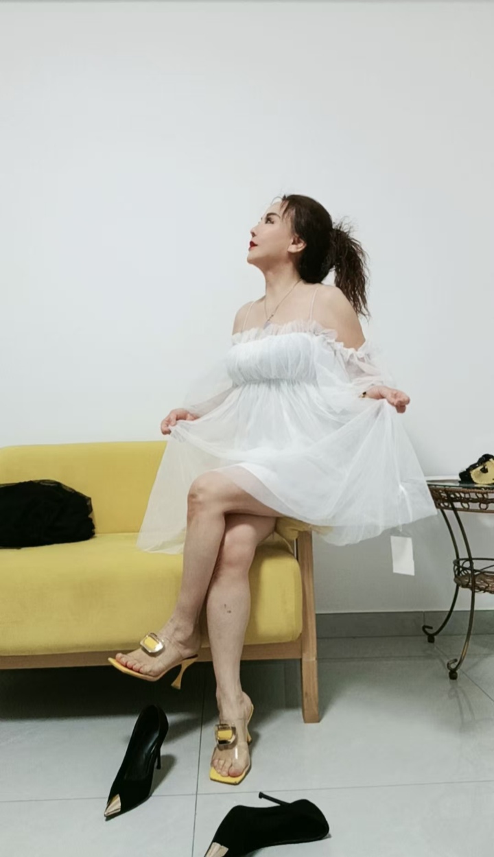 西湖情趣气质少妇