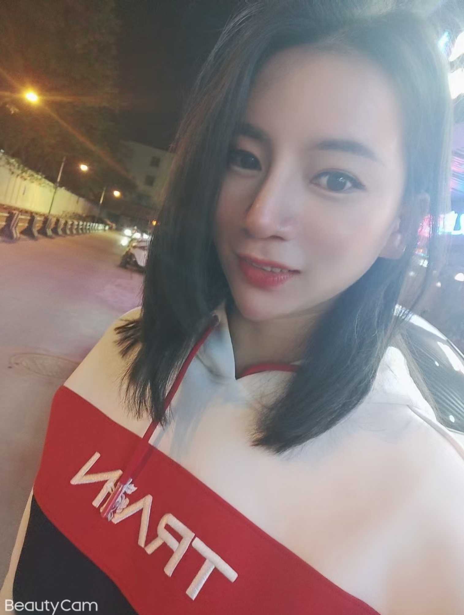 荔湾西村惠儿 会所出来 马达臀 福务系个人开