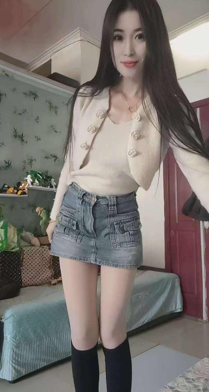 裕华美腿小少妇琪琪