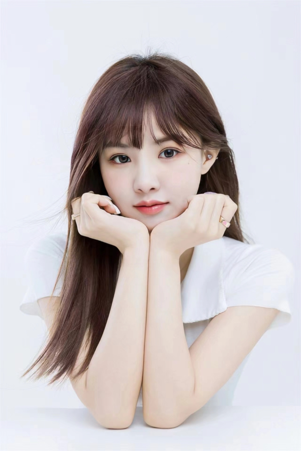 越秀晴儿 沙漏腰 臀翘 可御可甜 满足小要求