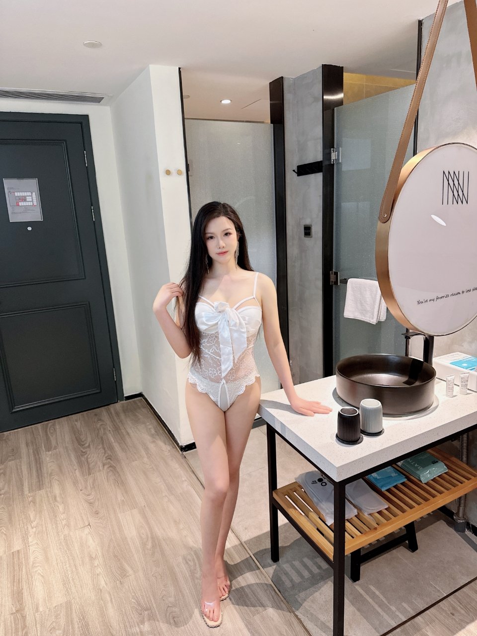 海珠东晓南小雨 按摩抓龙筋 理疗水床 98福务控