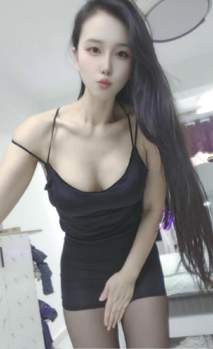 高颜值美胸御姐婵婵