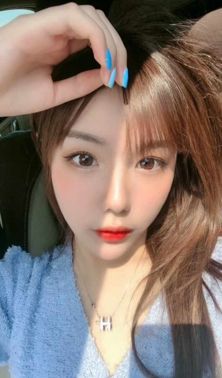 普陀白嫩兼职小甜妹