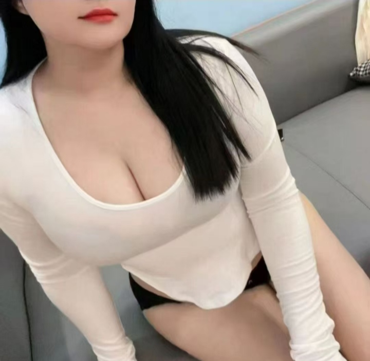 美乳肥臀蜜桃可后花园