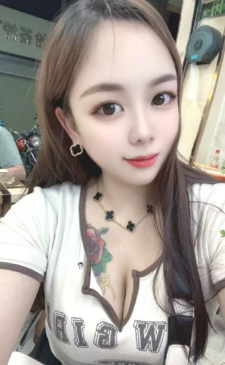 女友系美乳御姐洋洋