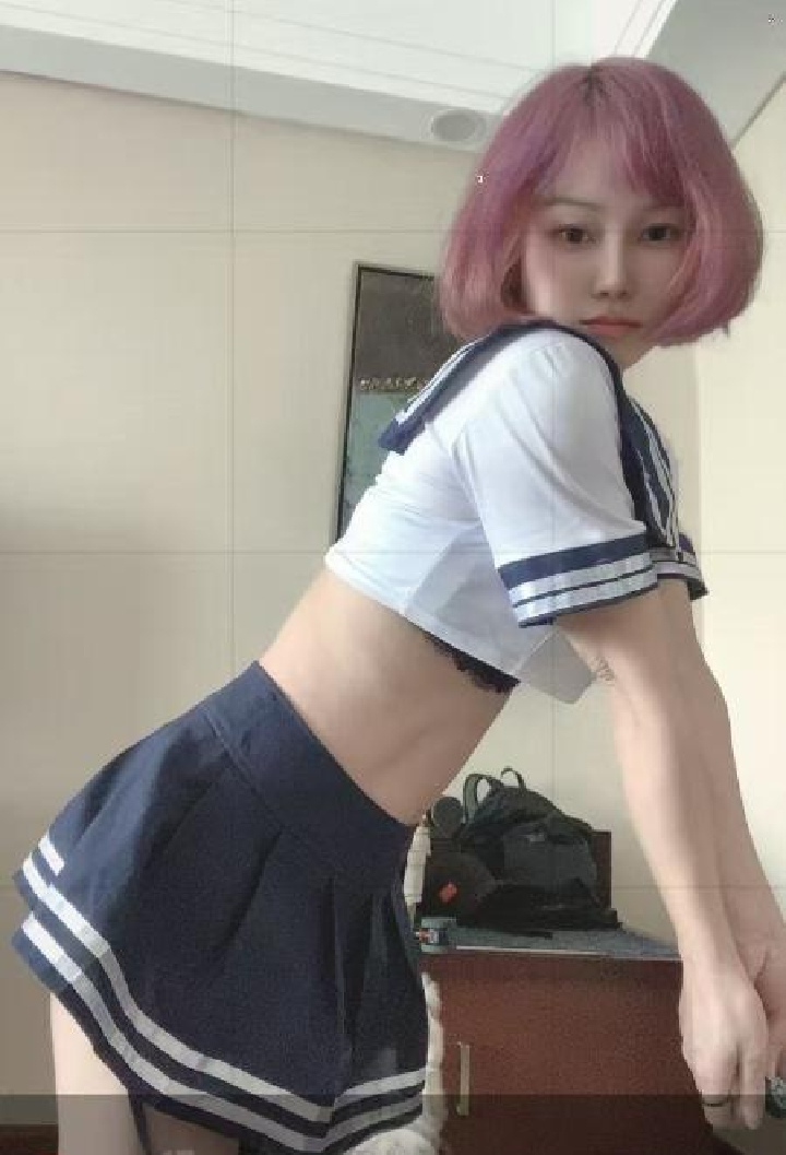 再会短发jk小姐姐乐乐