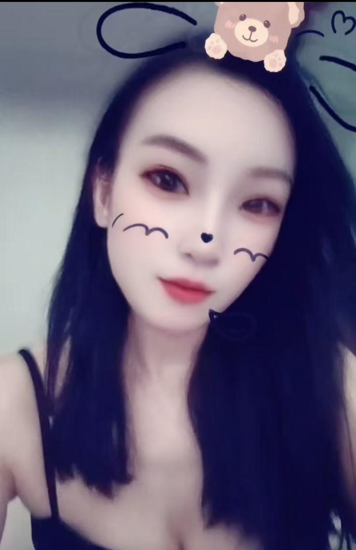 风情小少妇霓裳晚歌