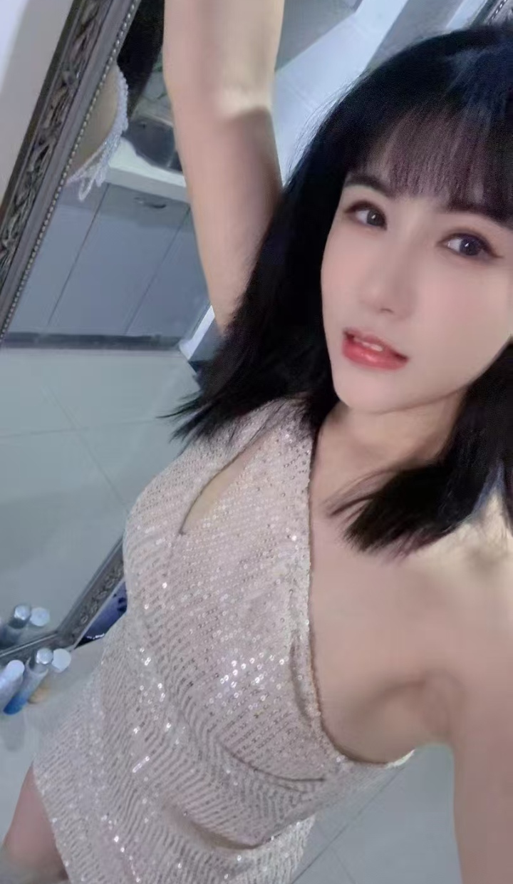 雨花白嫩甜妹笑笑