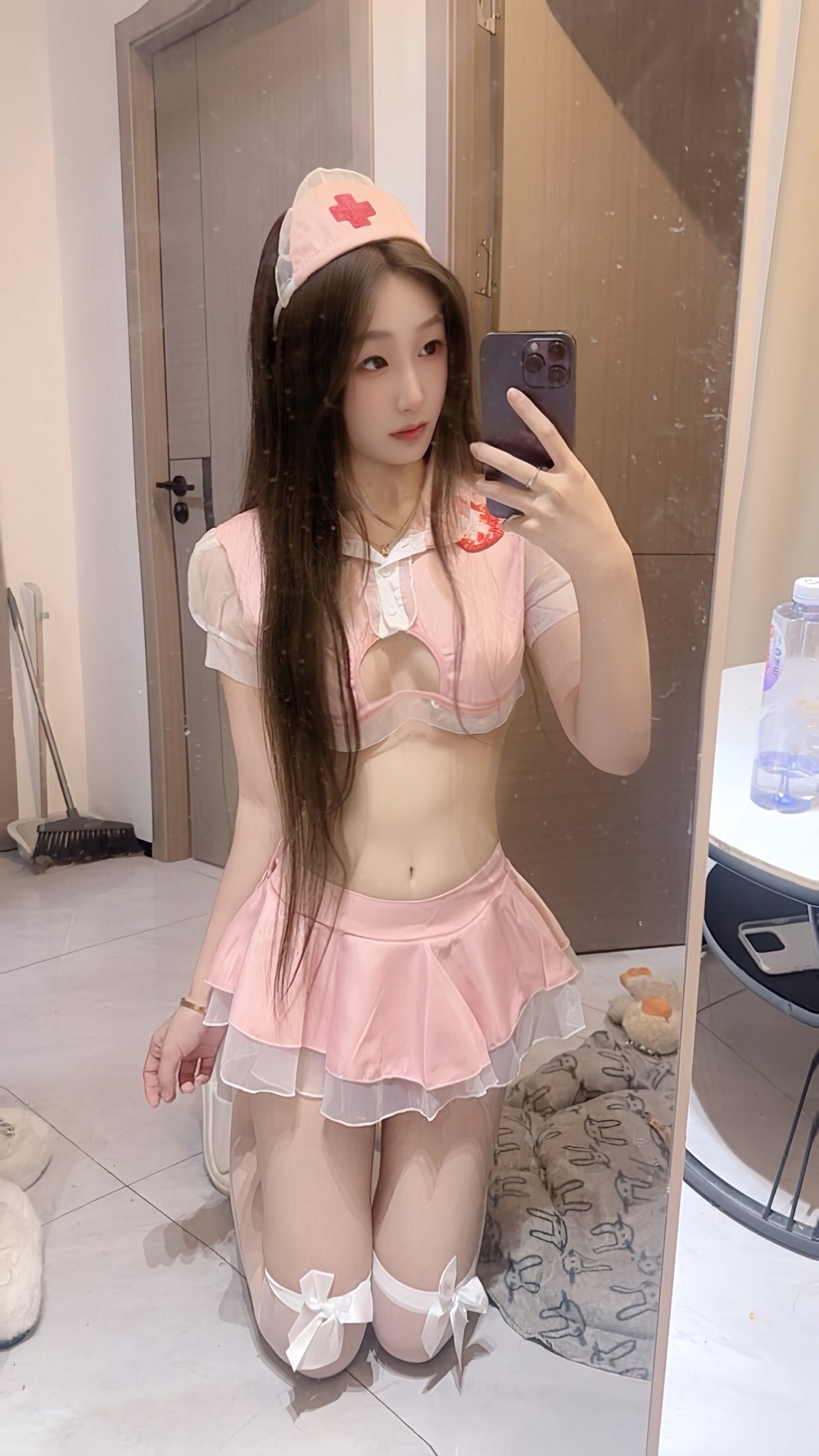 天河车陂18岁小琪琪 主打听话 制服黑丝应有尽有