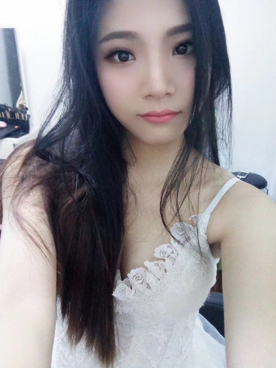 东莞石龙性感美妞