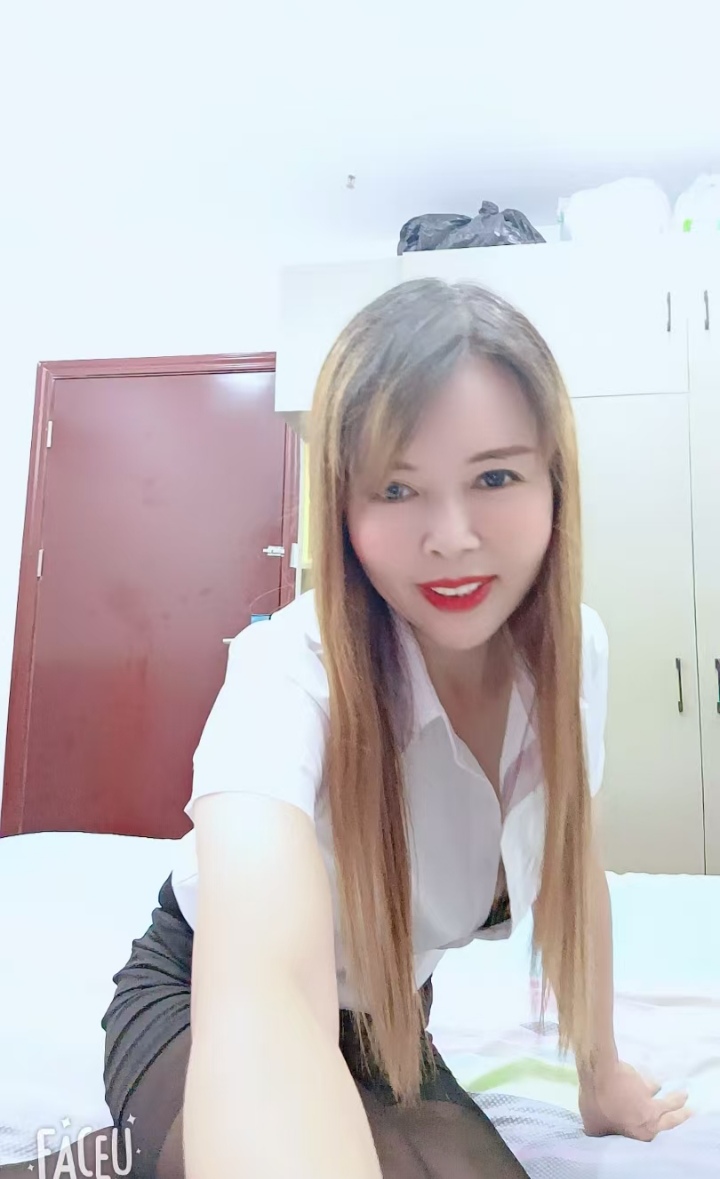 龙华泄火轻熟女小美