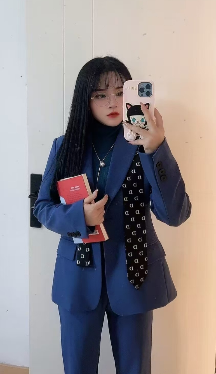 栖霞热辣苗族小阿妹