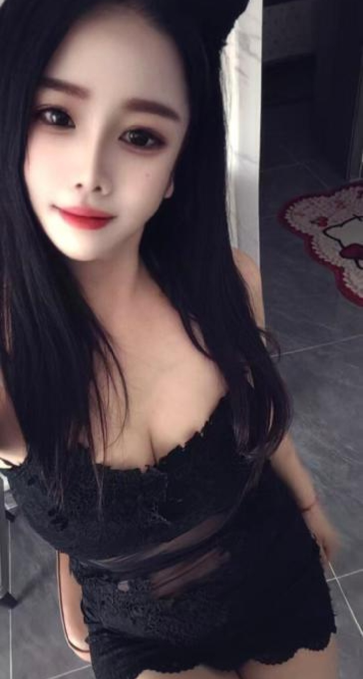 成华美乳御姐小莲莲