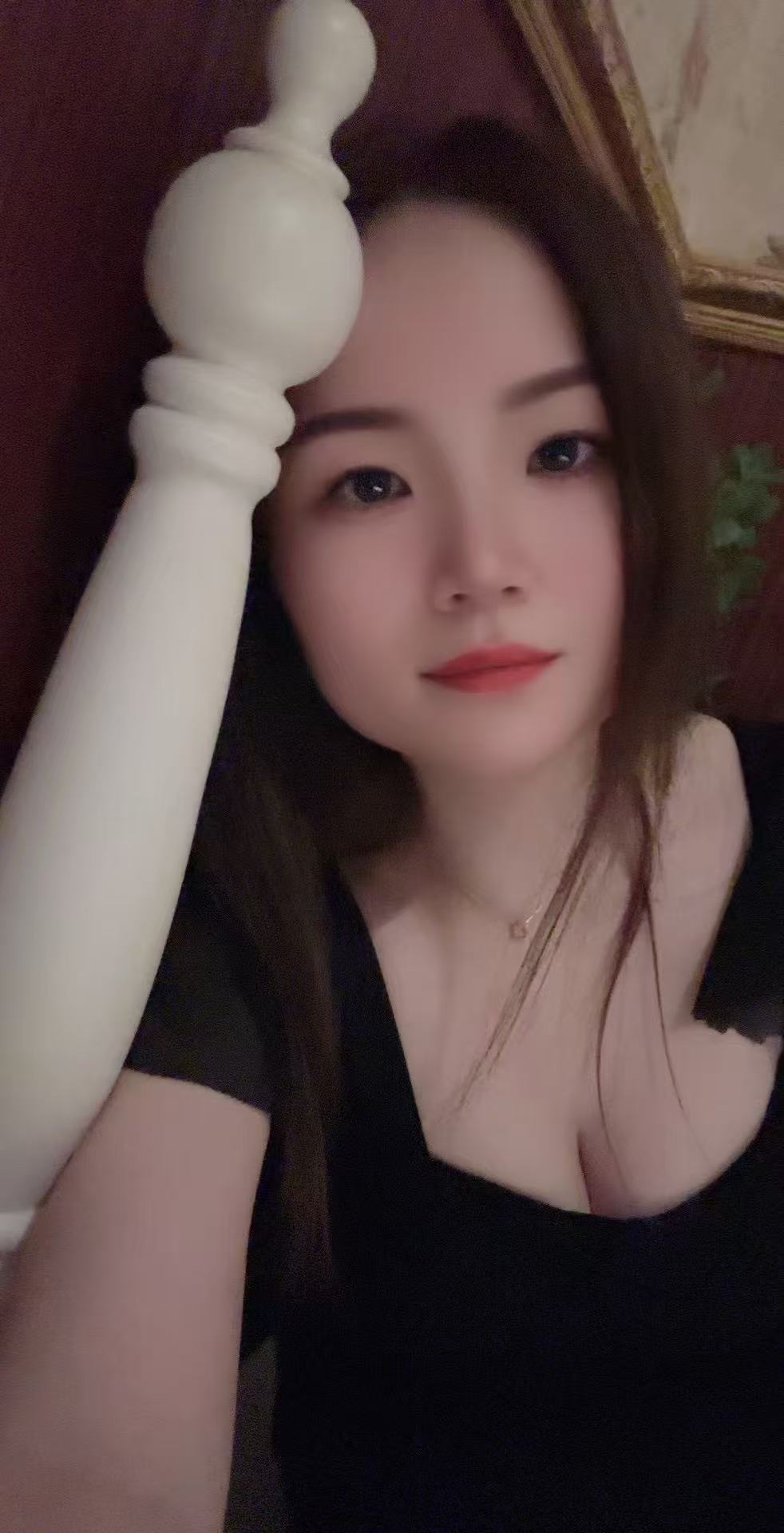 会所刚出来的服务少妇