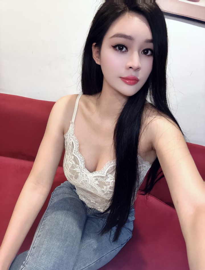 美艳兼职川妹霏霏