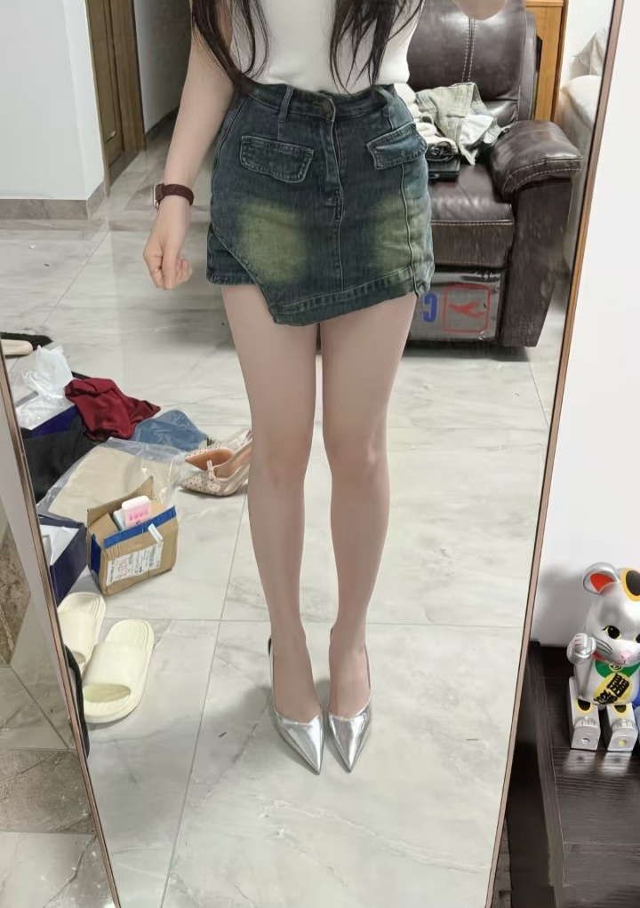 江宁白嫩美腿小白兔