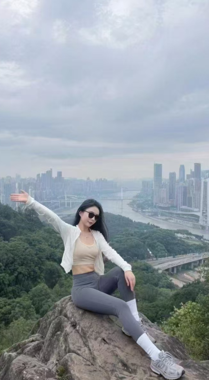 南山瑜伽美妞媚儿