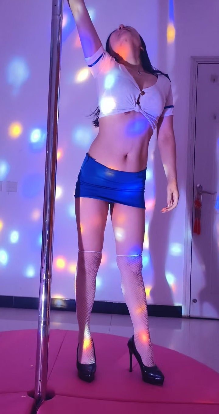 一字马潮喷欲女珊珊