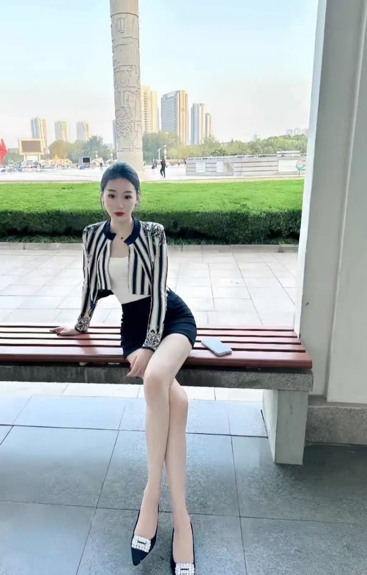 鼓楼美腿辣妹蜜儿