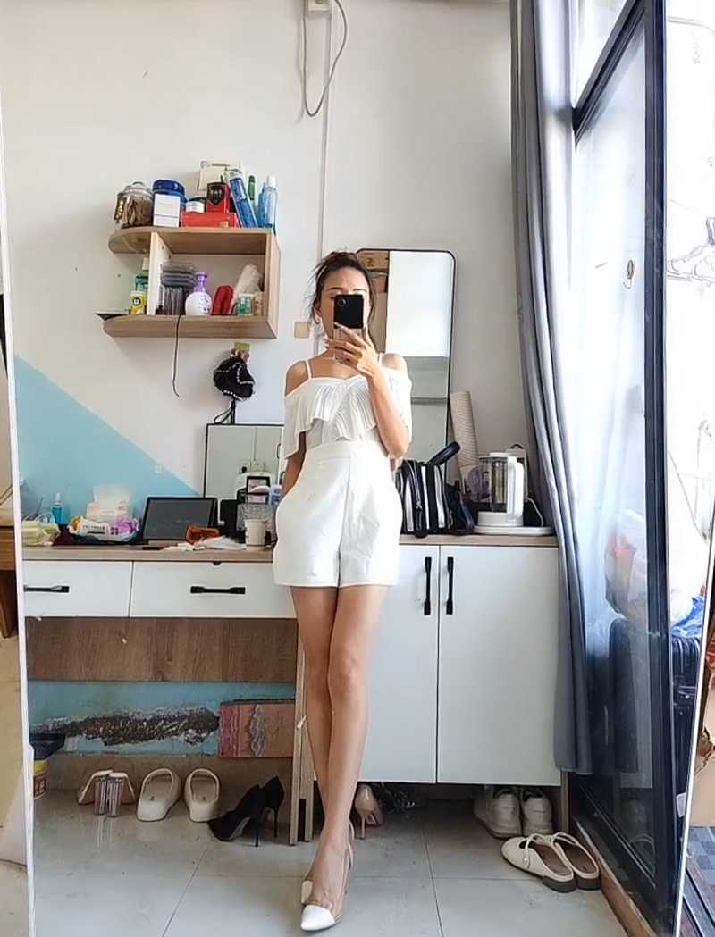 白云小米 大长腿 腿比我命长 快餐两百起 高性价比