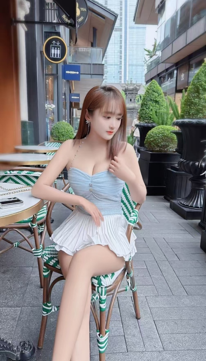 五华丰满热辣点点老师