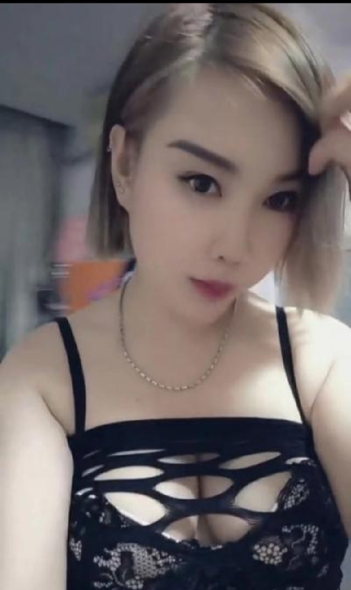 情趣爆乳欲女小苹果