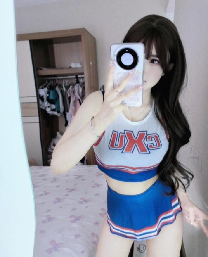 白嫩情趣萝莉小葡萄