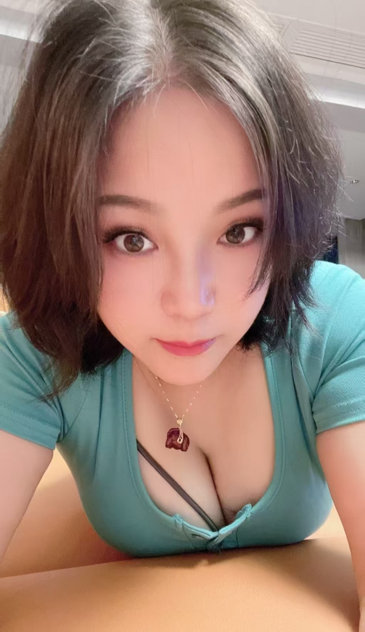 丰润短发美御姐琳琳