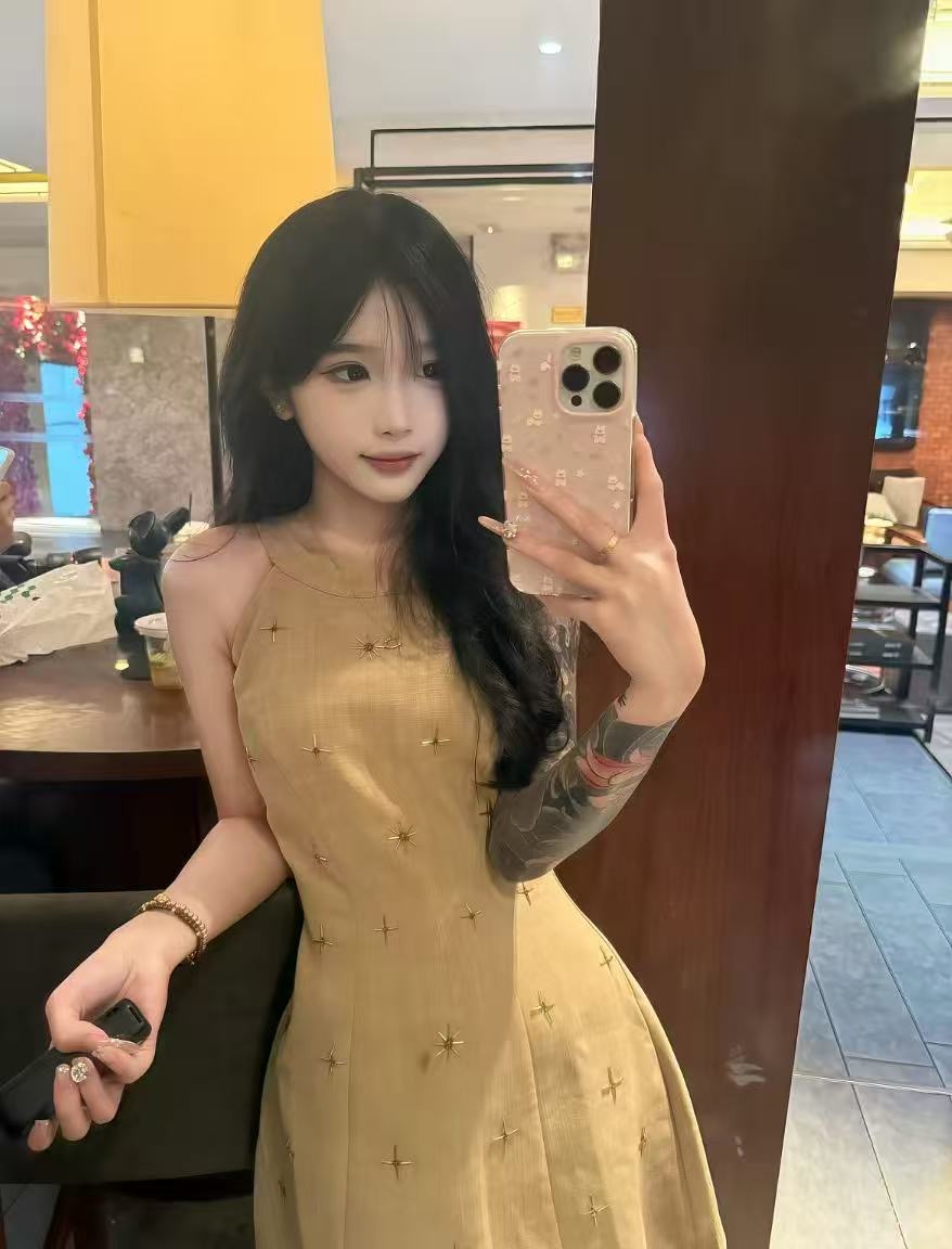 广州丹丹 暂只外出 价400 22岁 真人真照