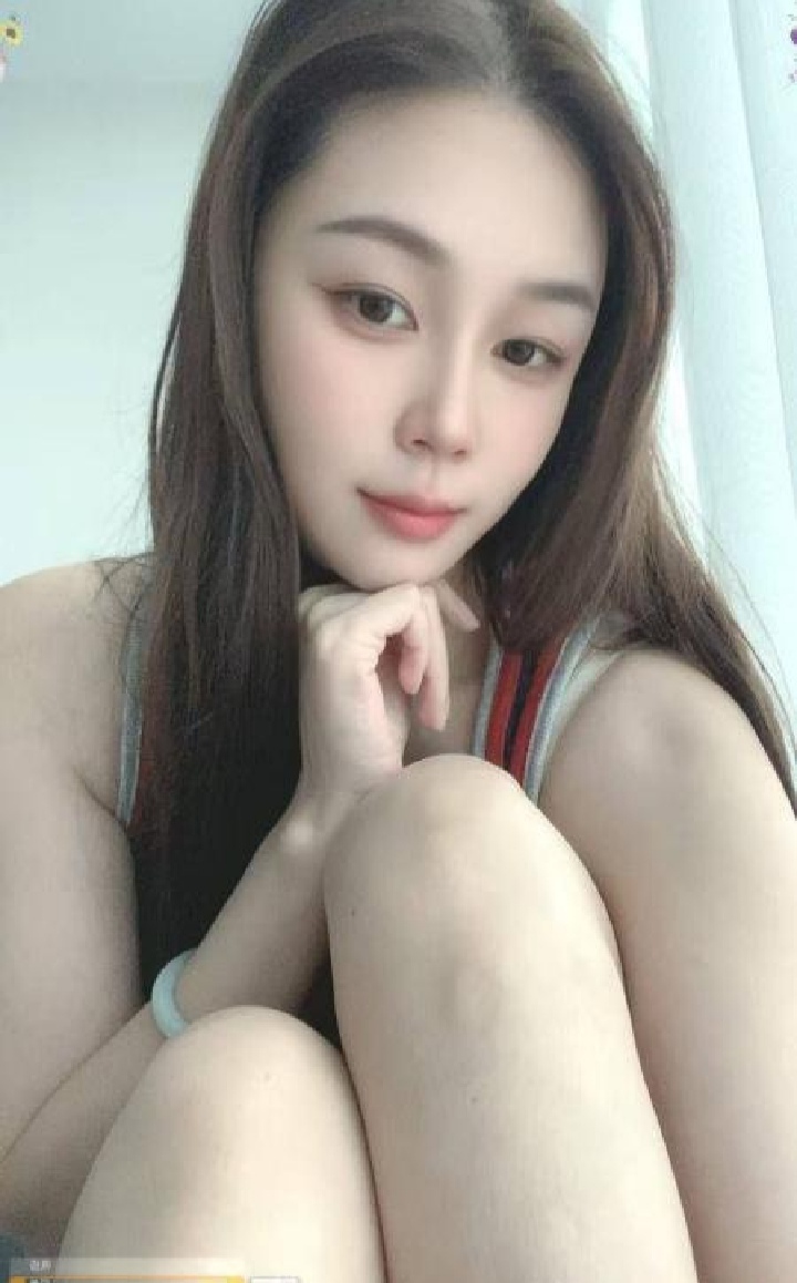 岳麓白净御姐京京