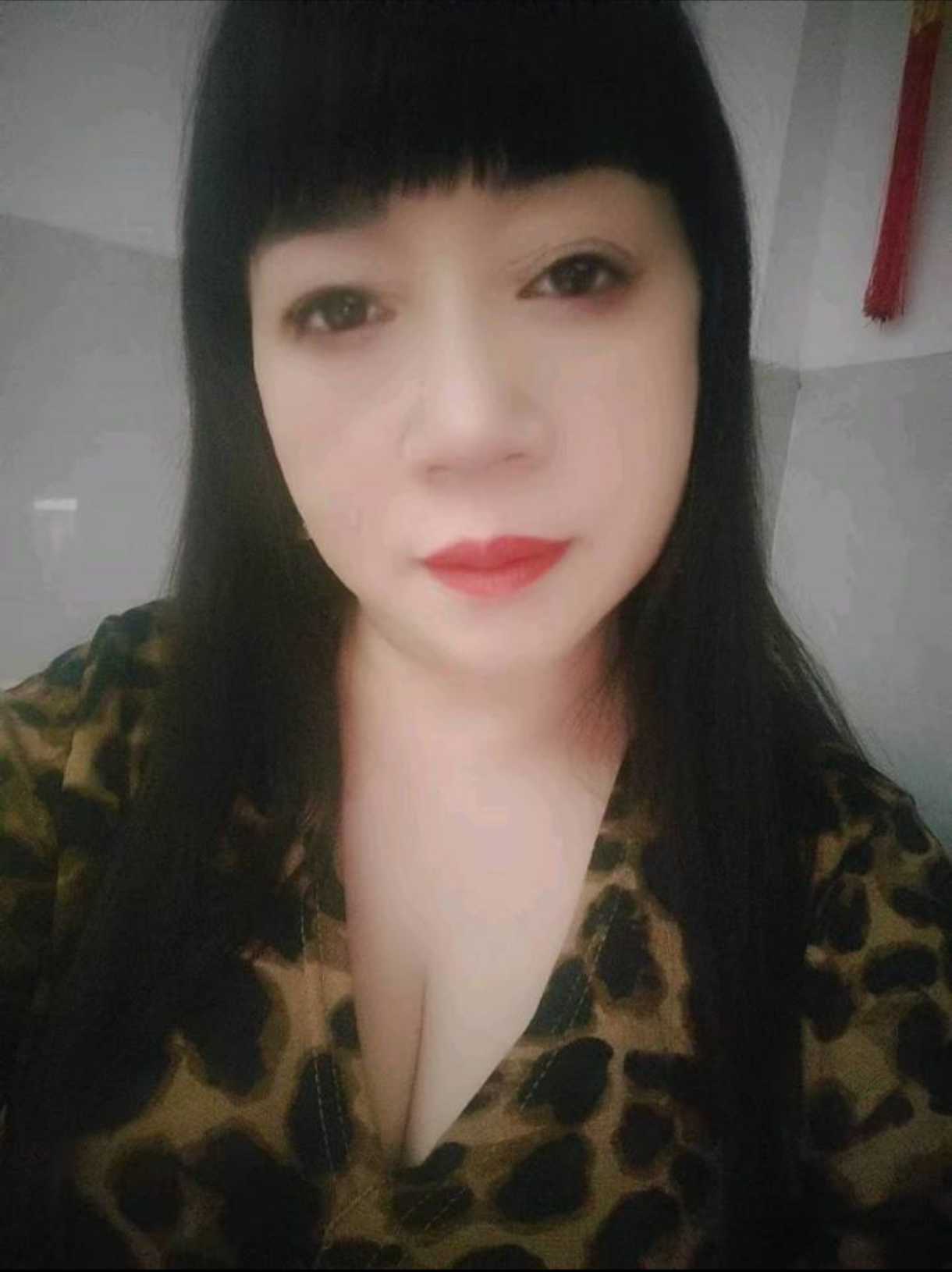 重庆风Sao熟女 风情万种 天河石牌东艳艳