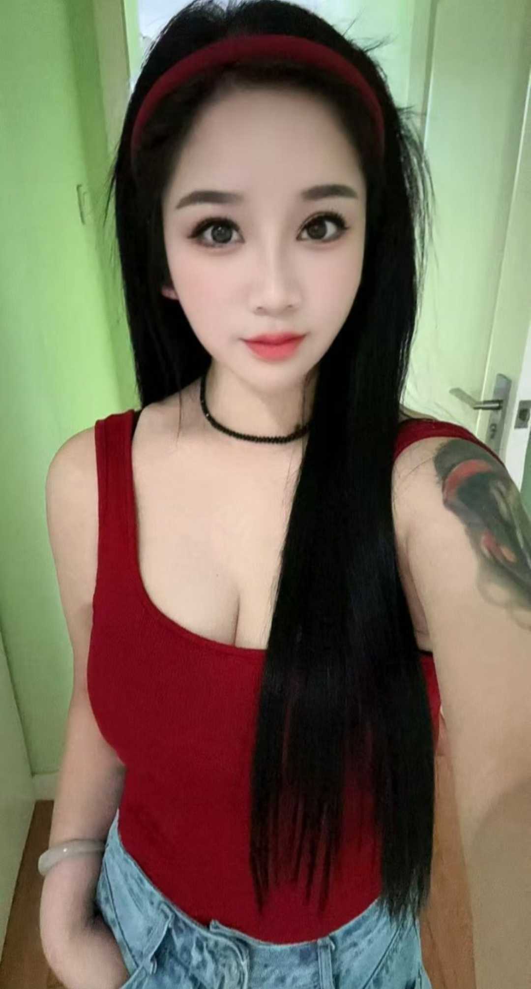 性感丰满辣妹妮妮