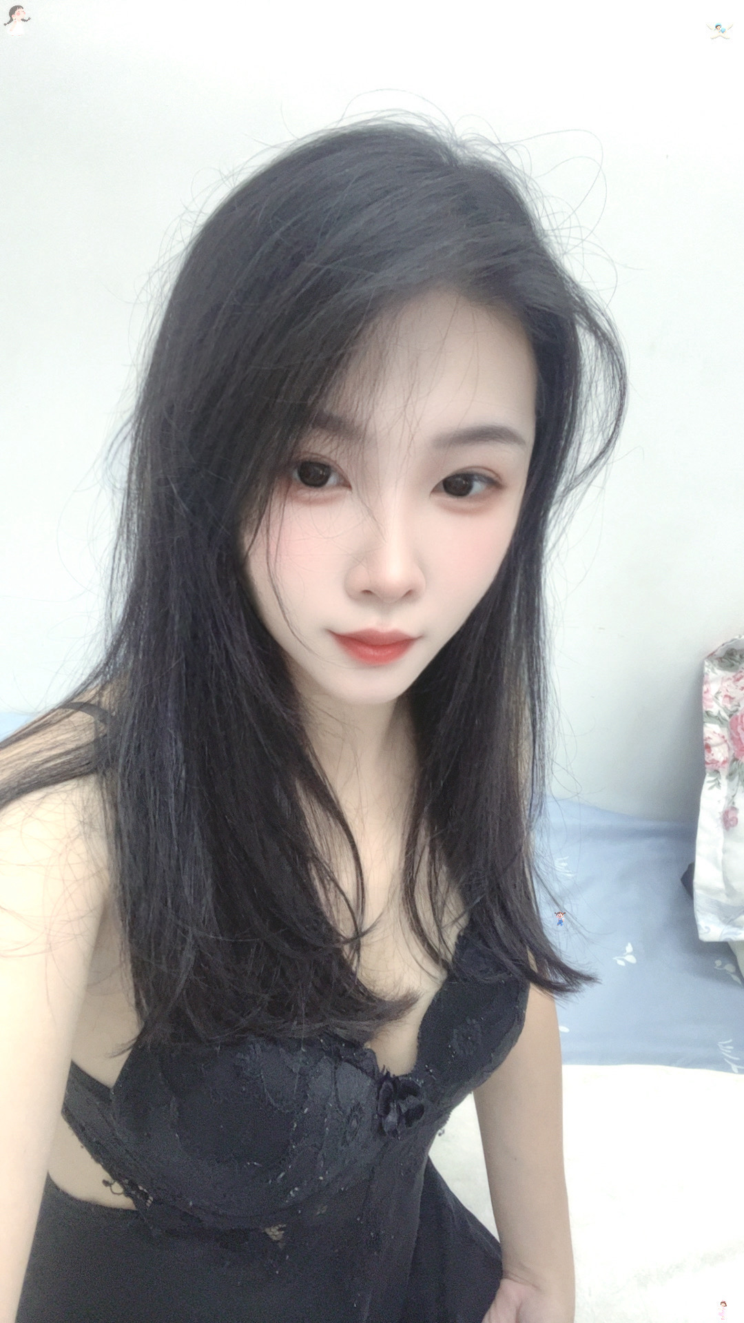 天河梅花园露露 雪白皮肤 完美身材小姐姐