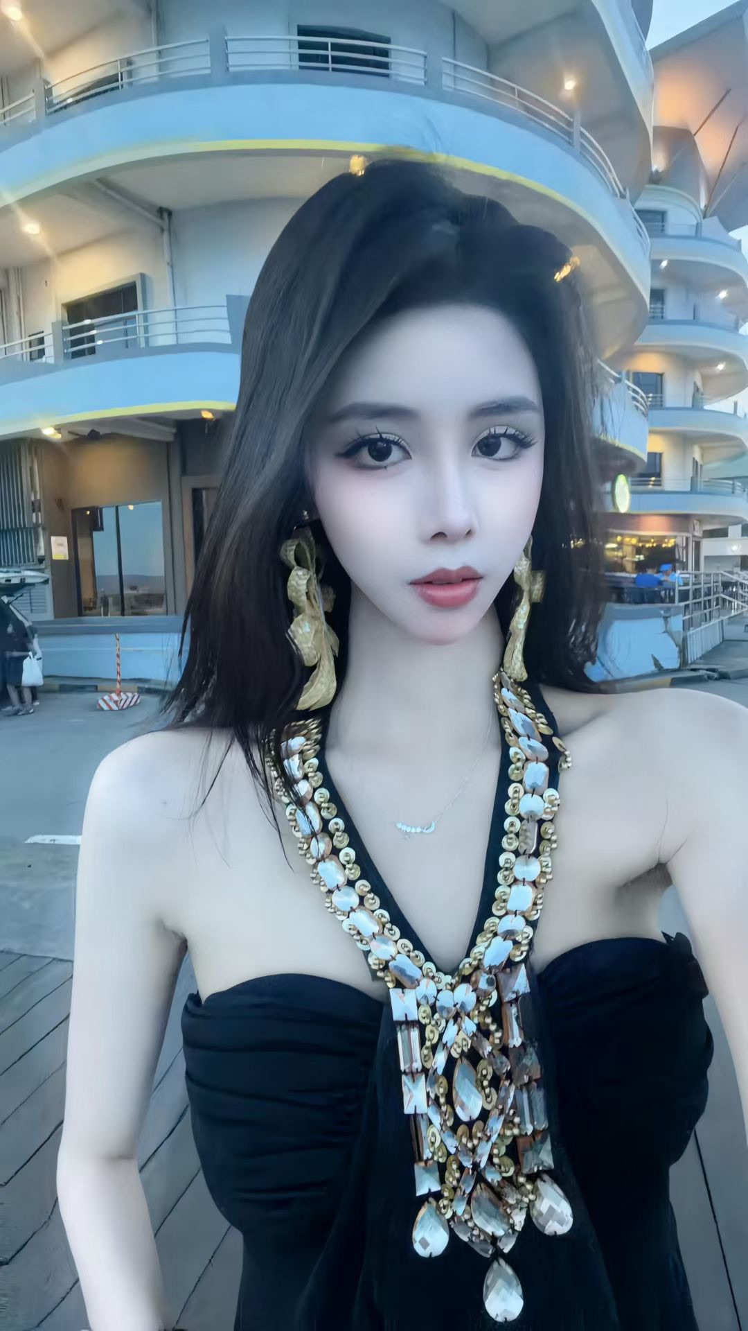 年轻嫩妹风sao