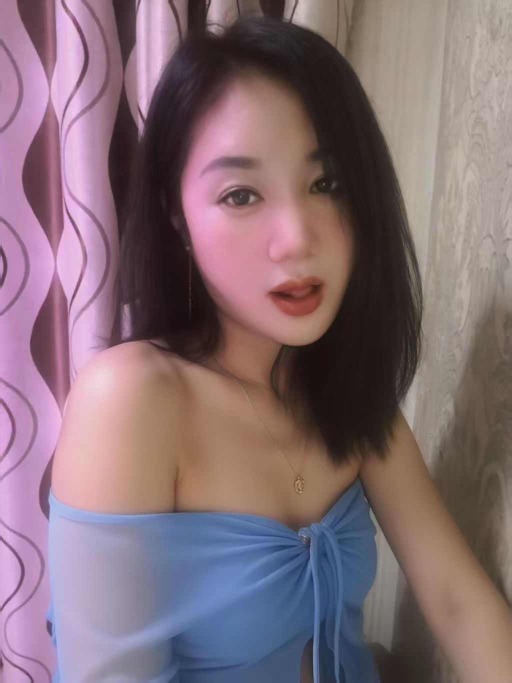 上城区少妇西西
