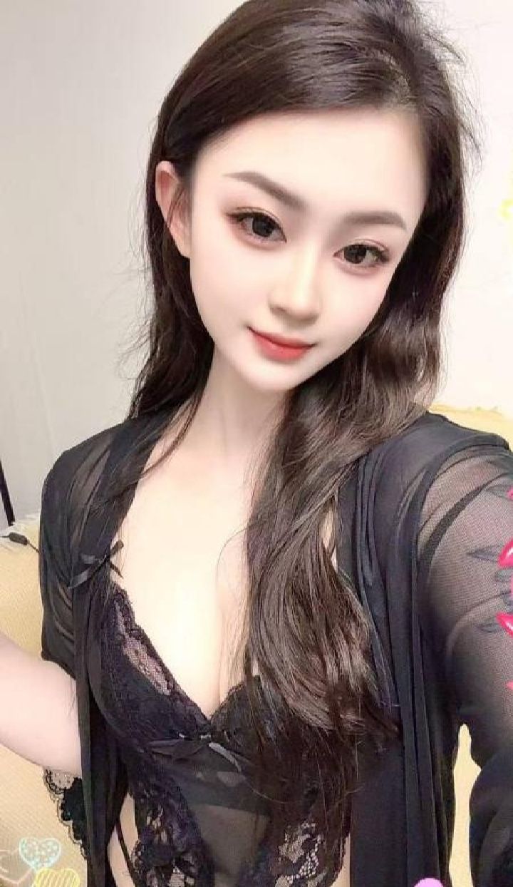 丰满服务好甜妹莎莎
