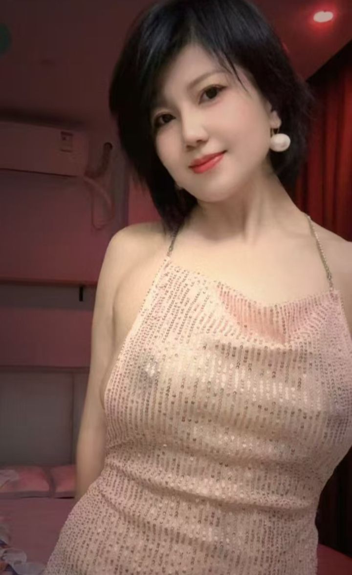 宝安短发美御姐玛丽