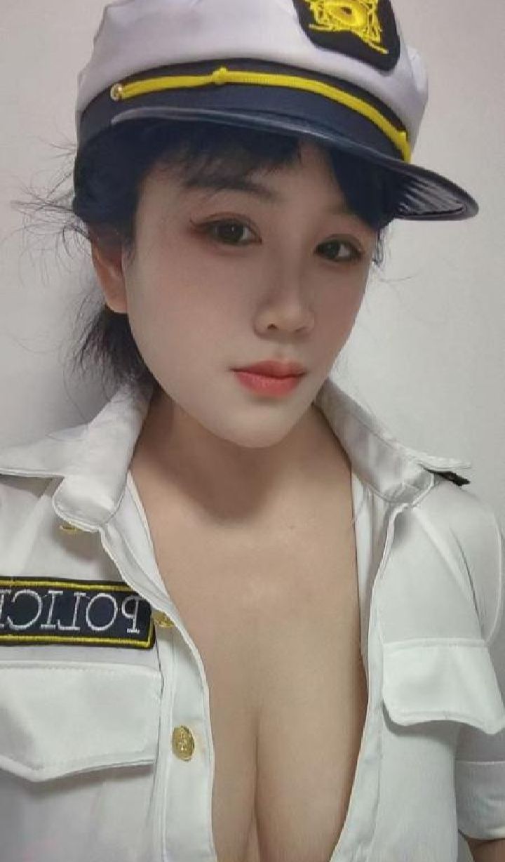 滨海制服欲女小鱼