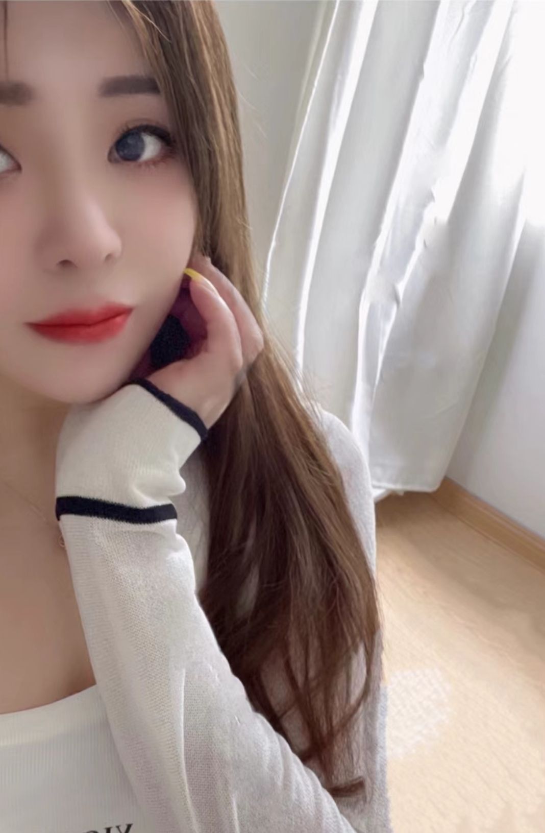 花都狮岭小萱 甜妹纯欲 粉穴b紧 多汁味美
