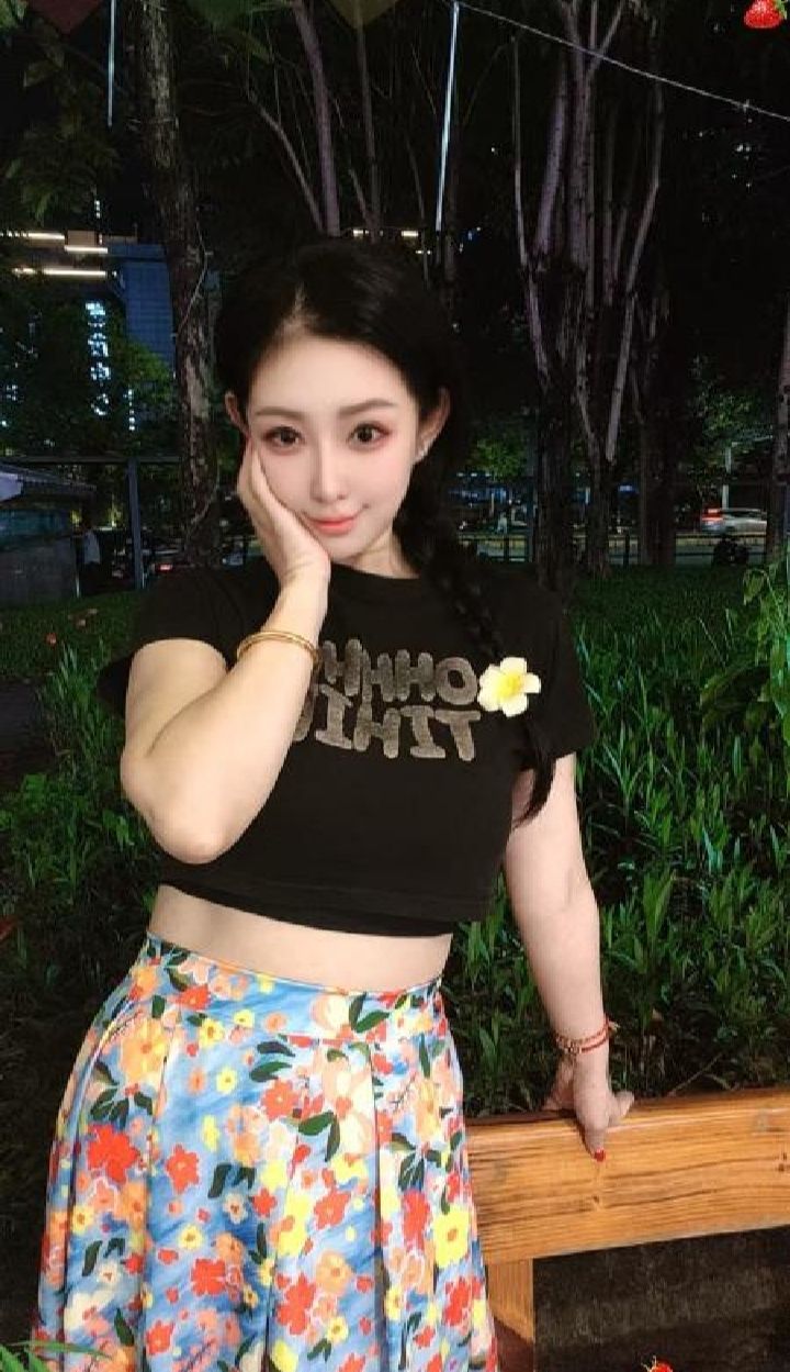 罗湖性感红酒妹