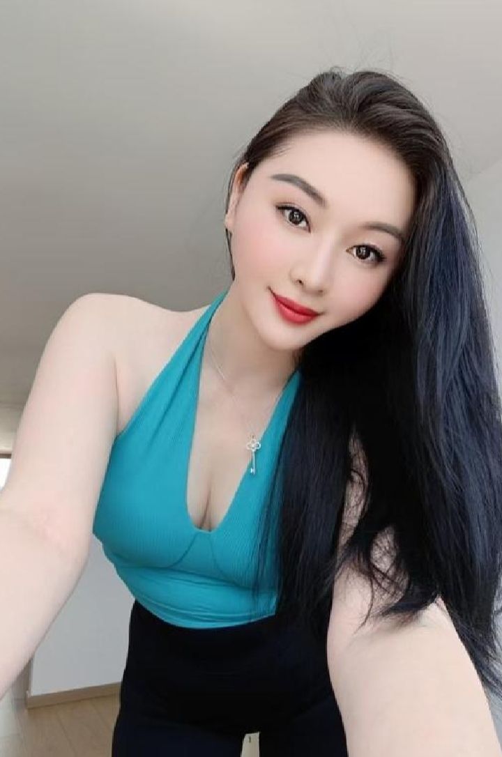 美艳性感健身御姐