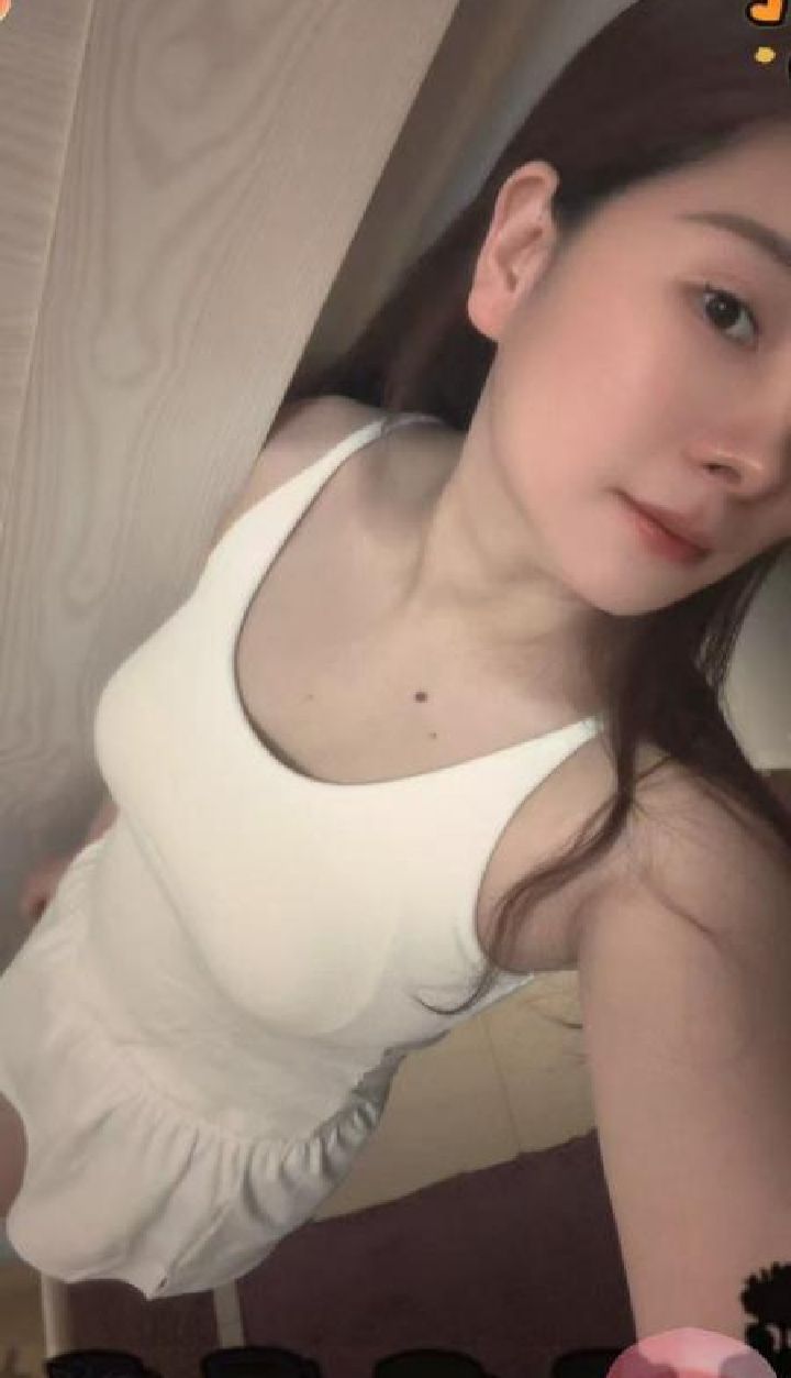 新吴韵味御姐兜兜