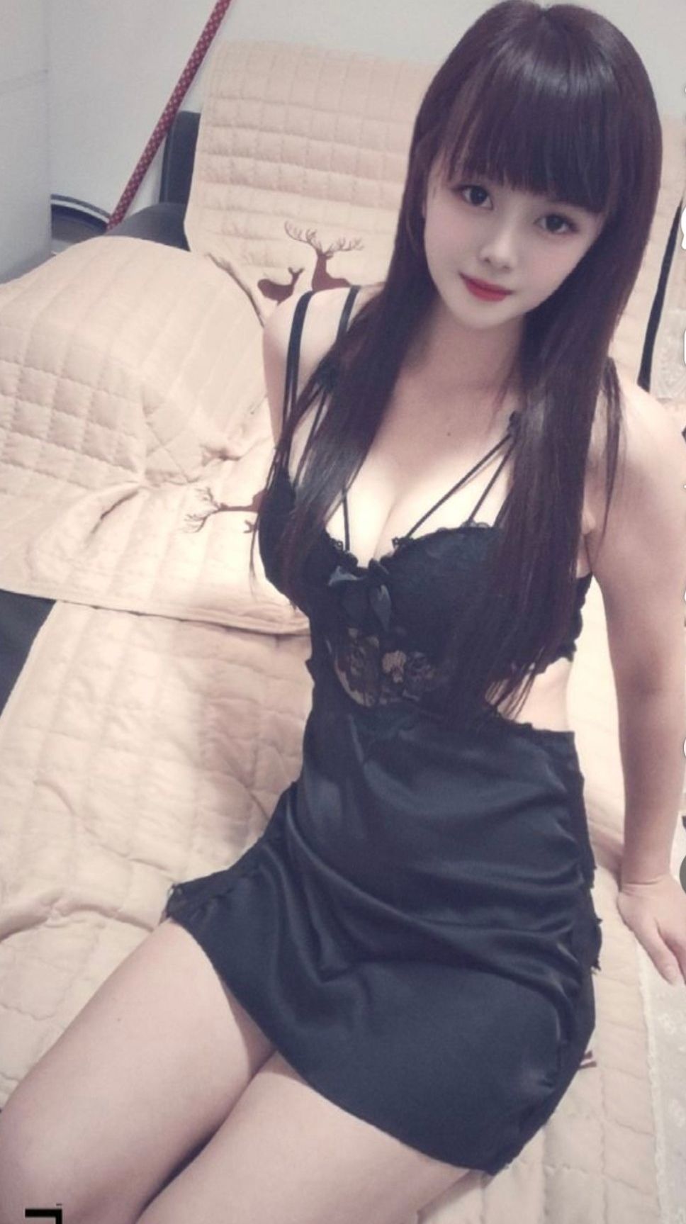 梅花园七七 颜值耐看 乃子软糯 小巧女友系 福务很细心