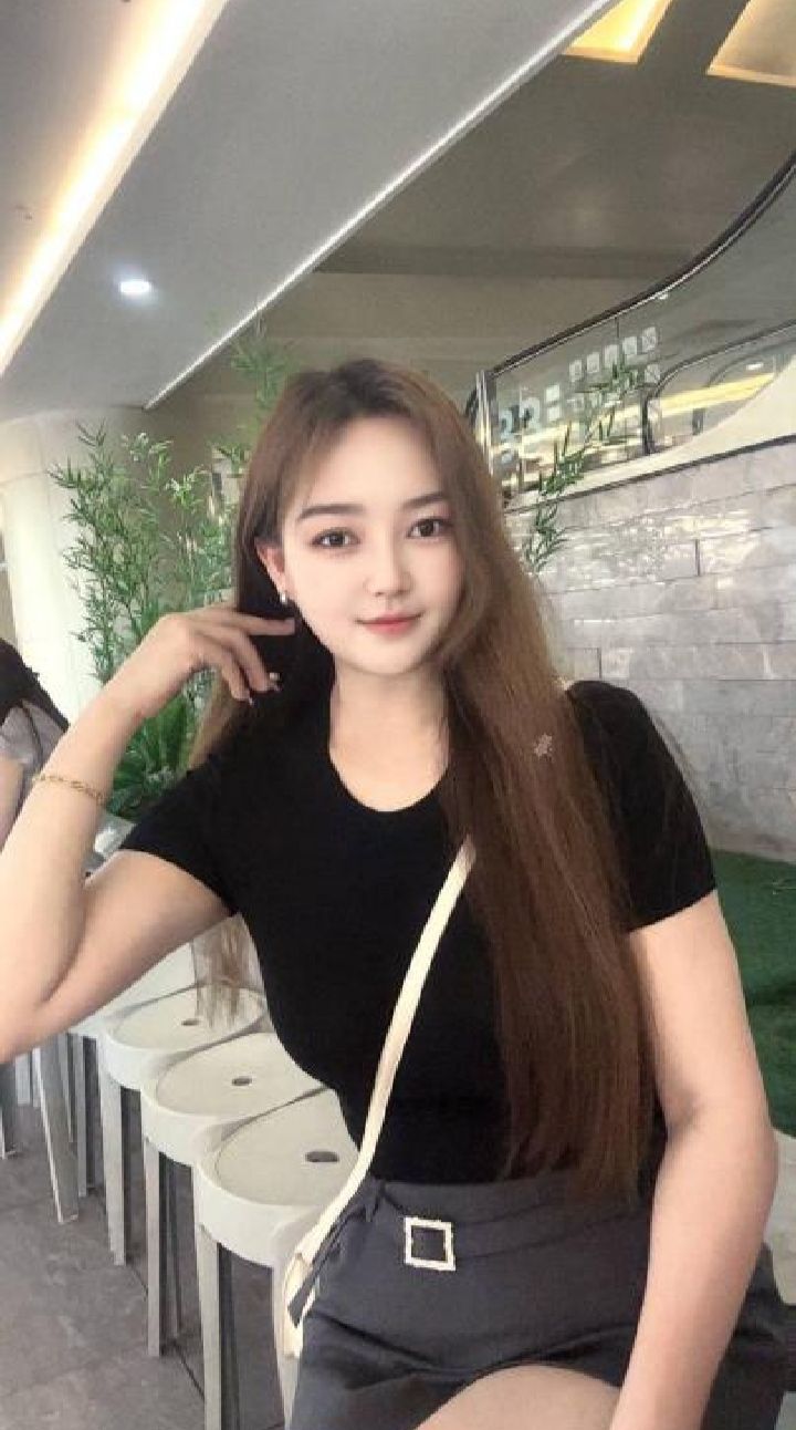 丰润诱人小女友媚媚