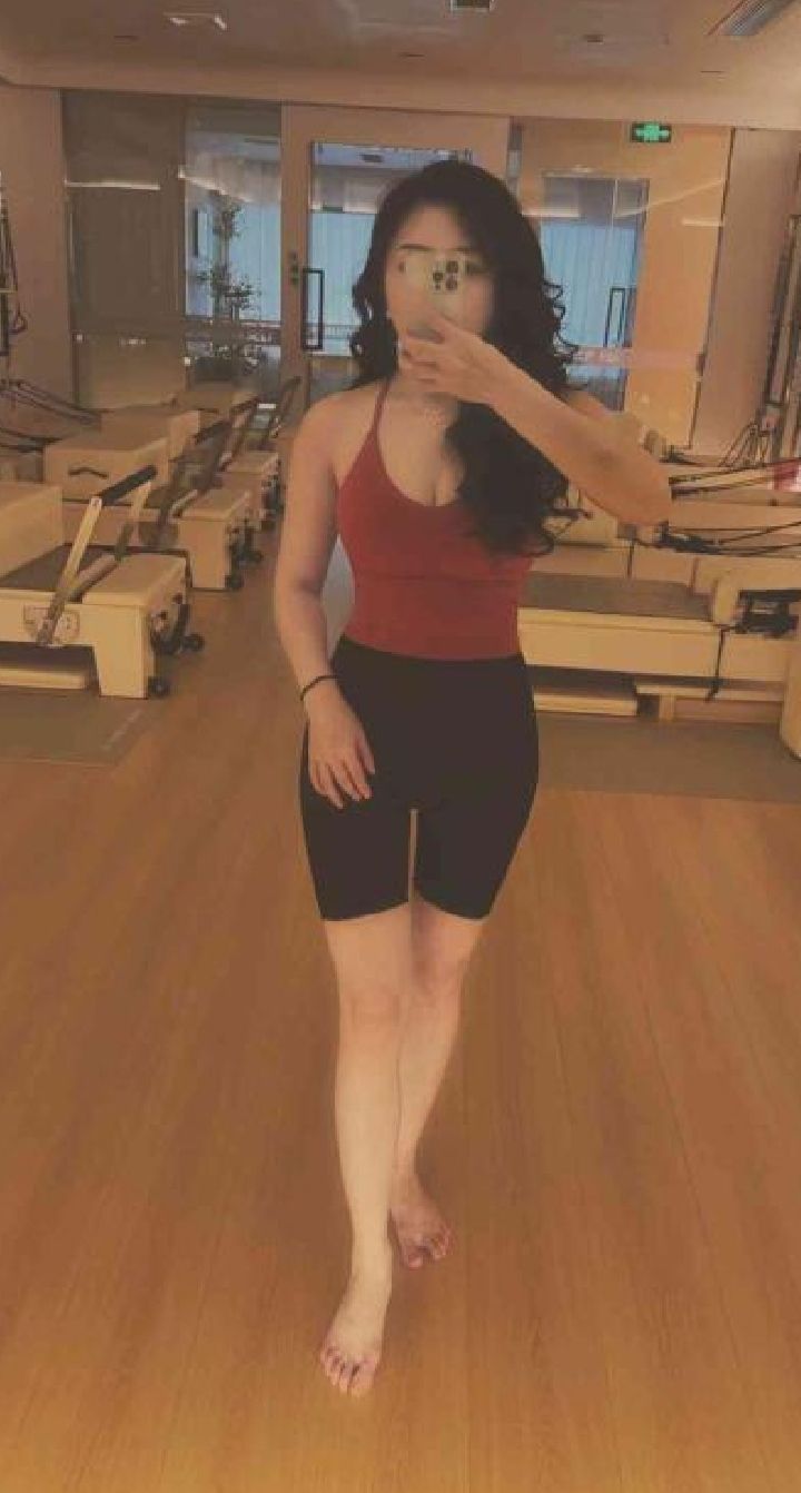 武侯瑜伽美少妇