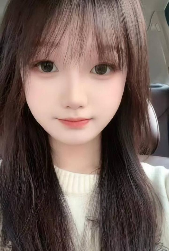 福田白嫩清新小女友