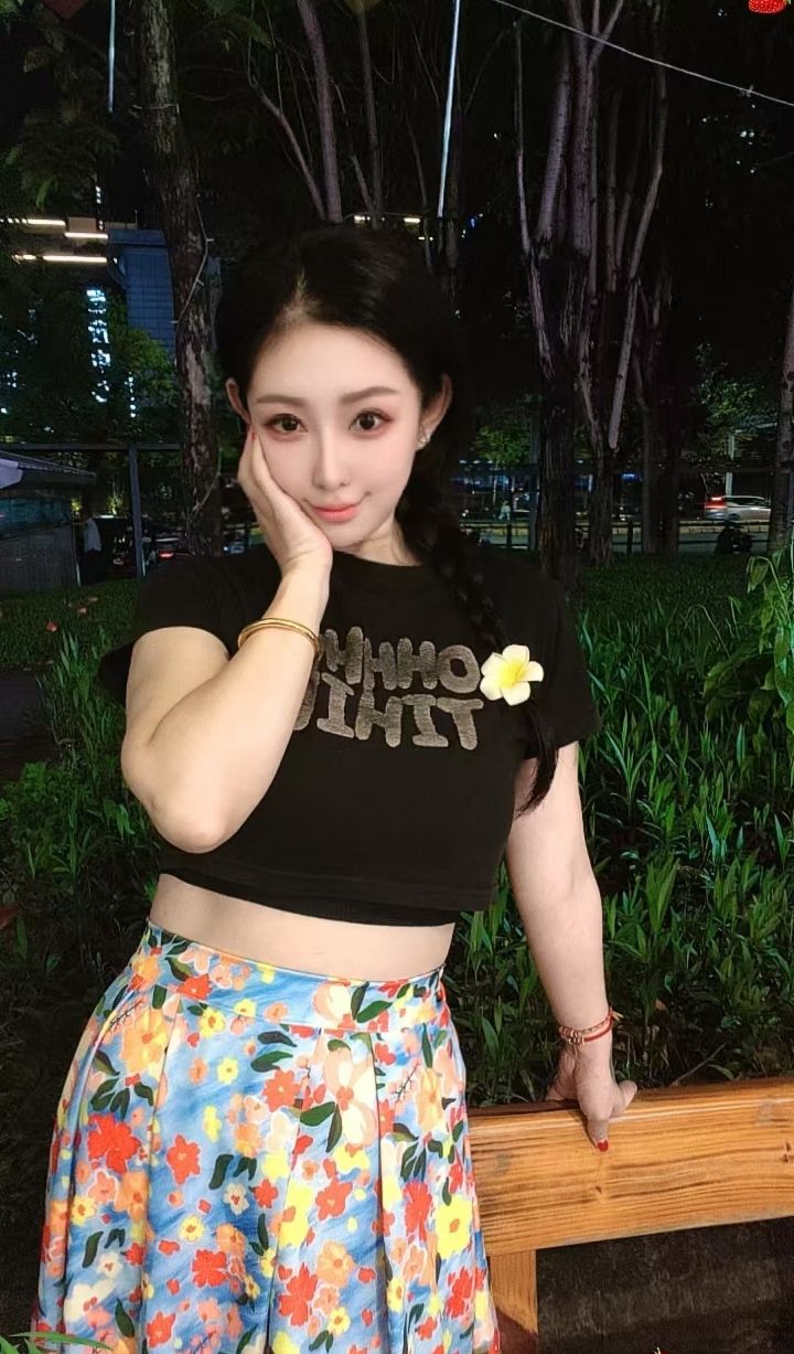 罗湖性感红酒妹