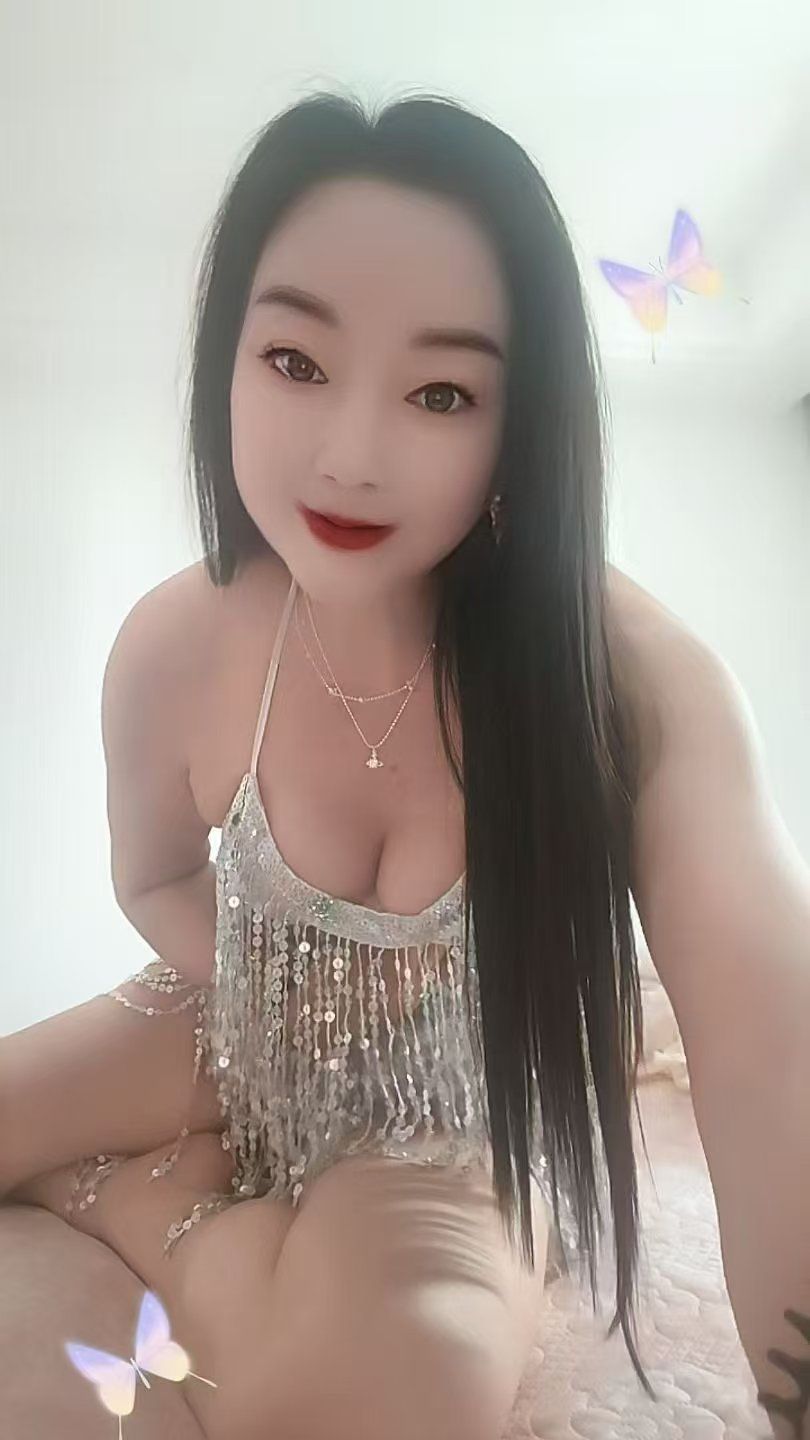 石桥铭苑大奶少妇倩倩